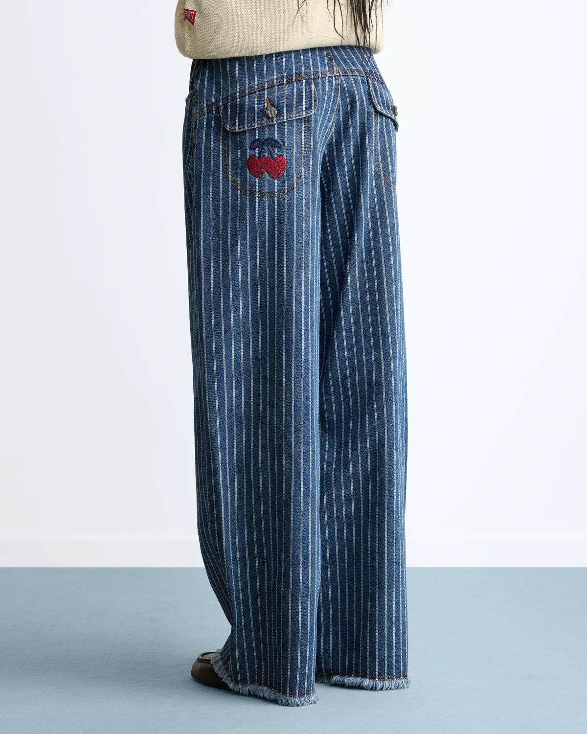 Apex Old Baggy Jeans