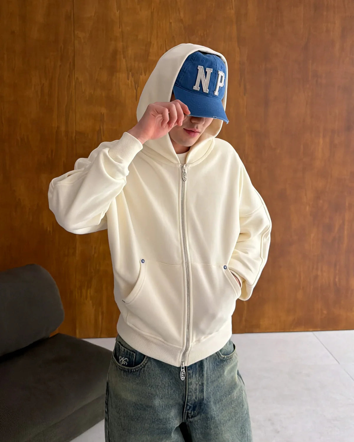 Beast Zip-Up Hoodie Marshmallow